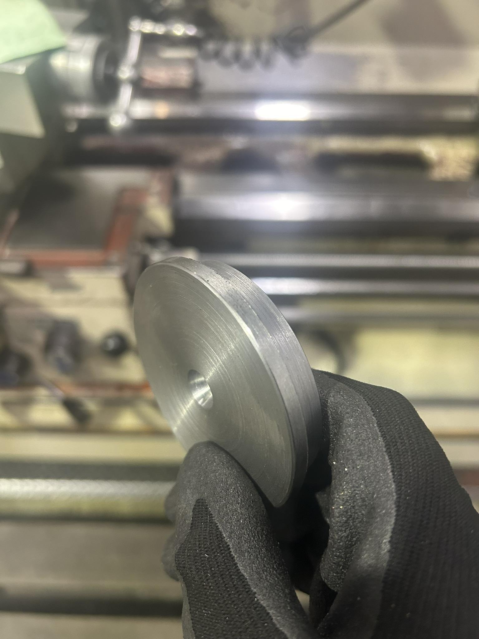 Disc edge