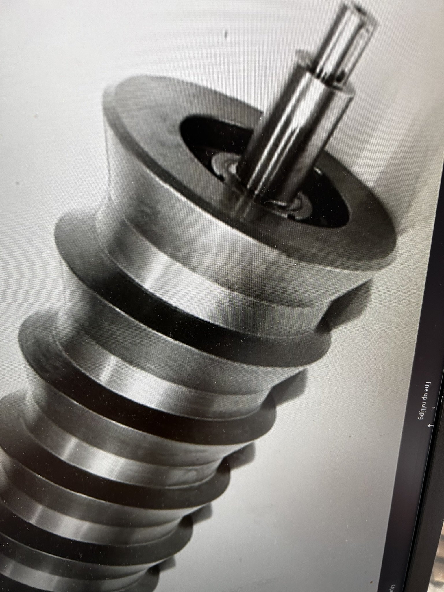 Multi-groove spool, the physical part